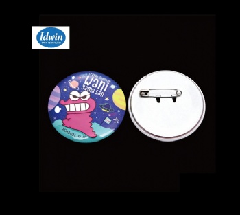 Button pin/button badge